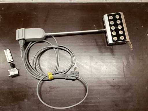 Lampy boom do stoiska wystawowego 14 lamp LED z 2 opcjami montażu