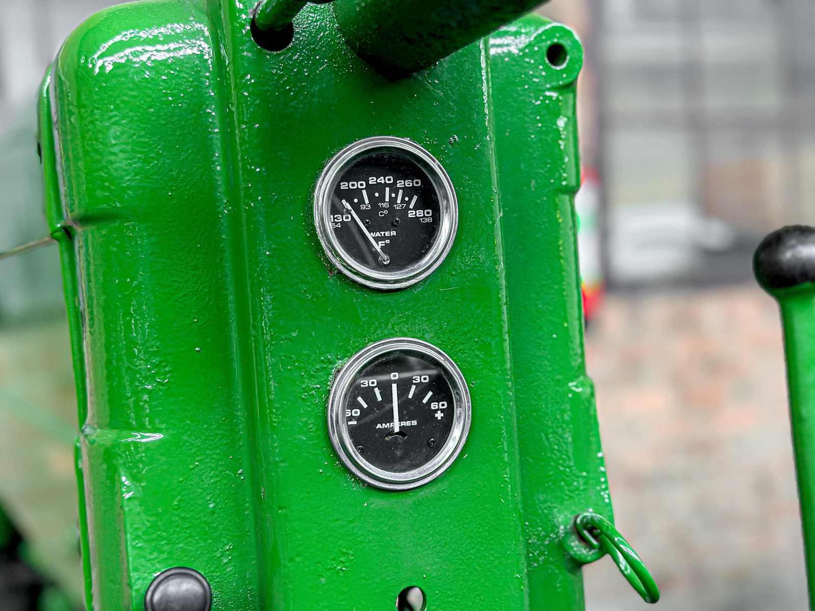 John Deere Model M 2-Cilinder 20pk 1952 Trekker Oldtimer