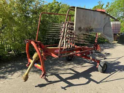 1988 Kuhn GA381GN Hooirakk