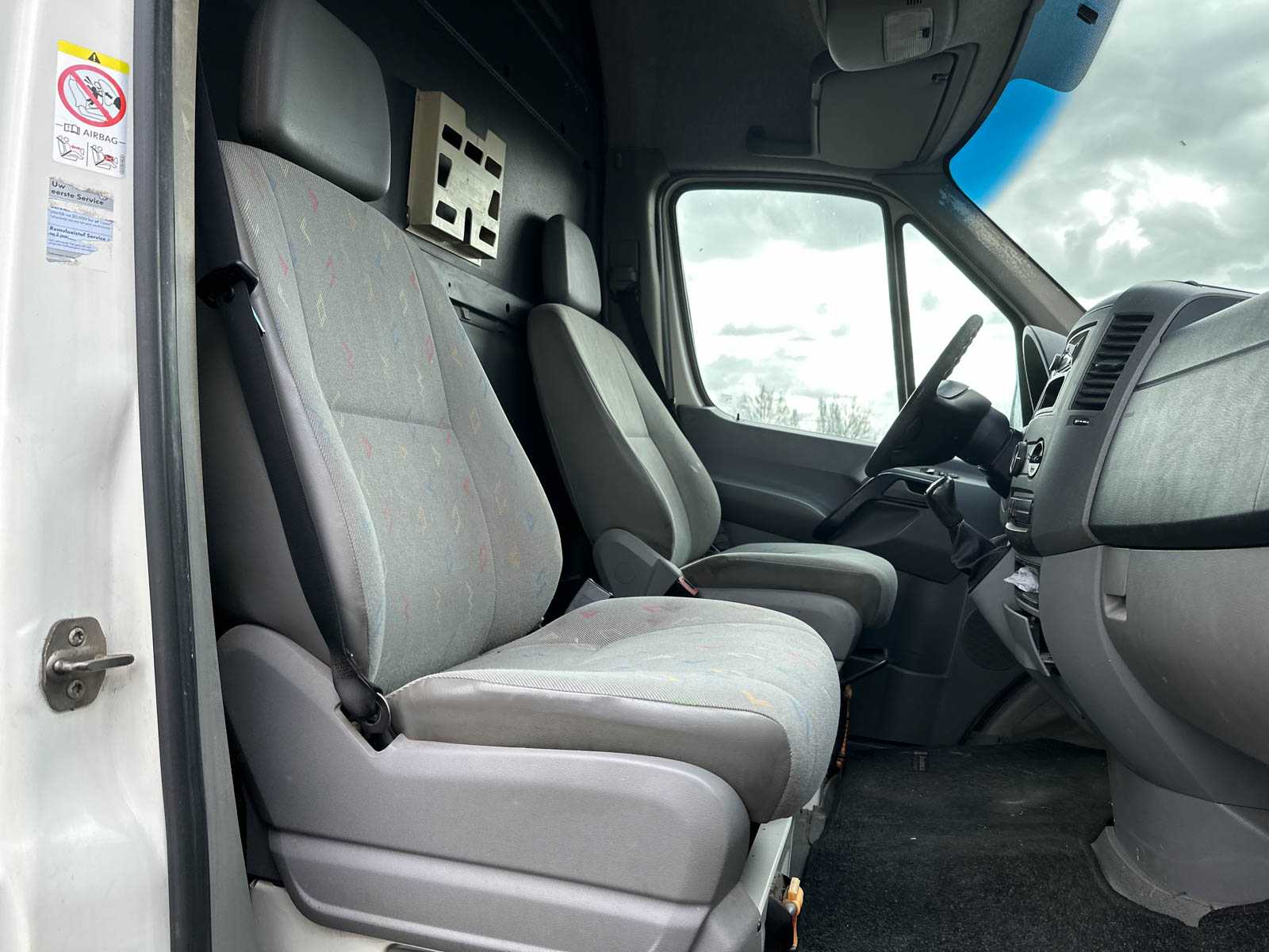 Volkswagen Crafter 35 2.5 TDI L2H1 DC 109pk 2008 (Origineel-NL), 62-VPJ-5