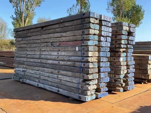 Hardwood dragline bulkhead (16x)