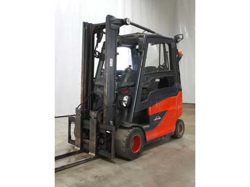LINDE E35 Forklift