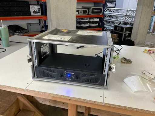 Crown XLi 800 in custodia da 19"