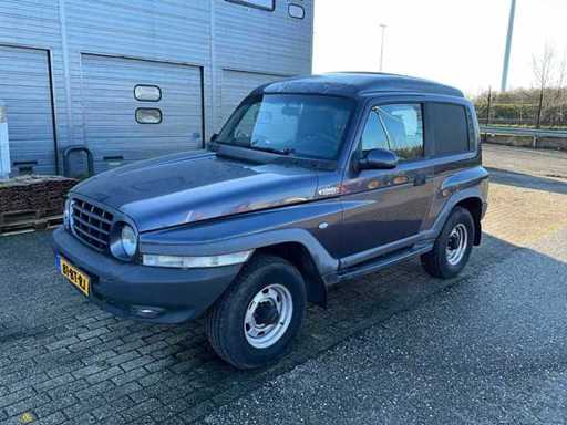 Véhicule commercial Ssangyong Korando 2.3 2005 81-BT-RJ