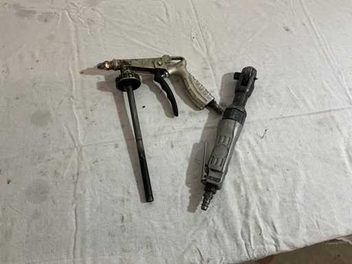 Unterbodenspritze & Luftratsche