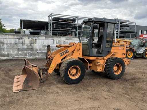 1995 Case 221B Shovel
