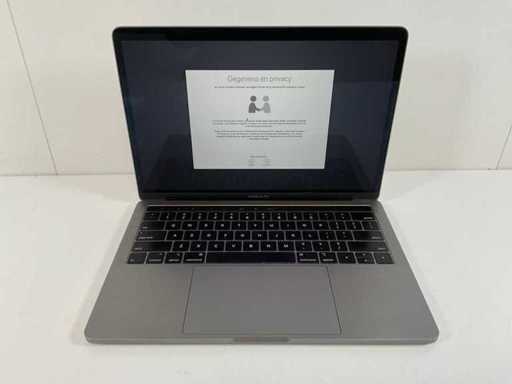 Apple MacBook Pro 13.3”, Core(TM) i7 8th Gen, 16 GB RAM, 251 GB NVMe Laptop