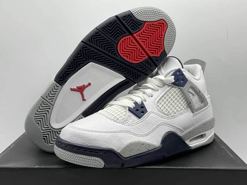 Nike Air Jordan 4 Retro SE Midnight Navy Sneakers 38