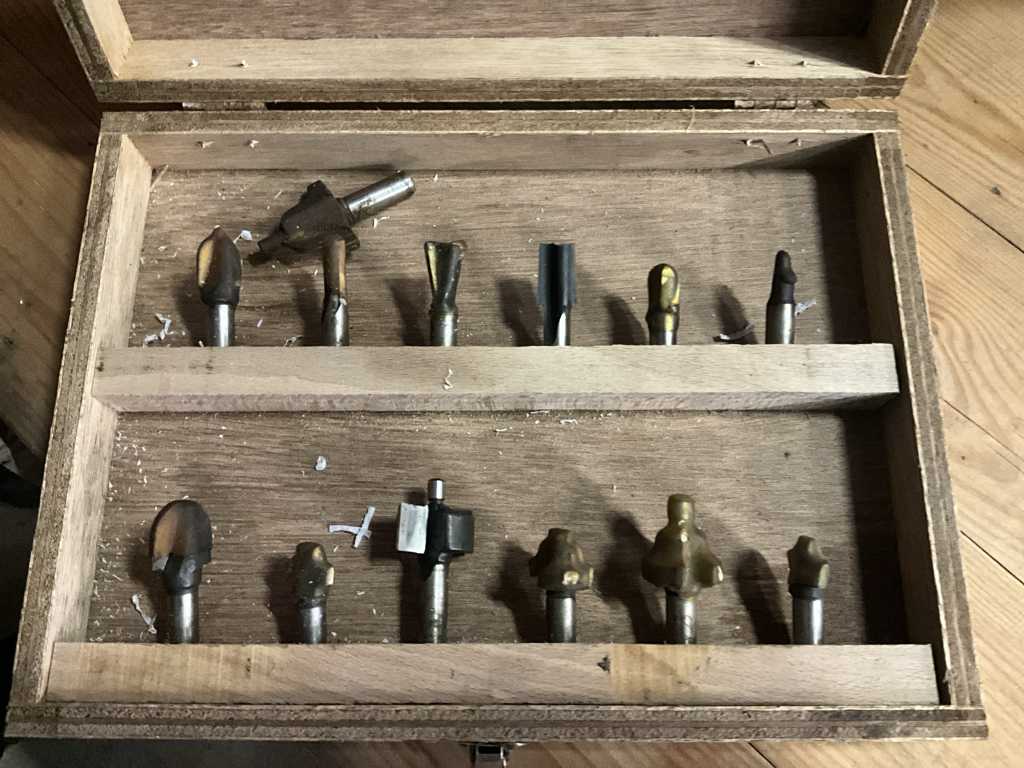 13 different wood cutters