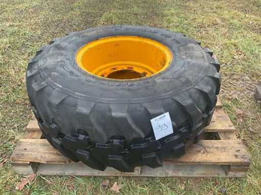 Dunlop SP T9 Reifen mit Felge