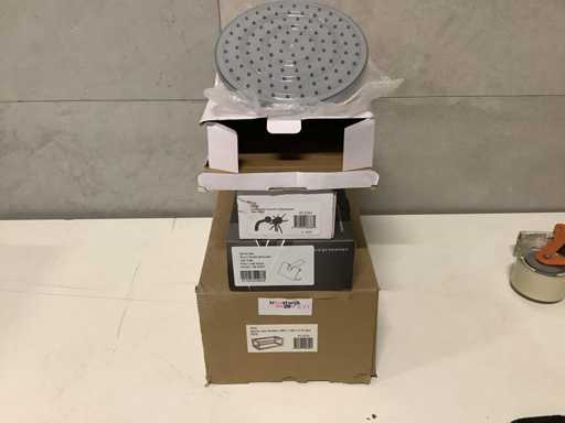 Diverse articole sanitare.