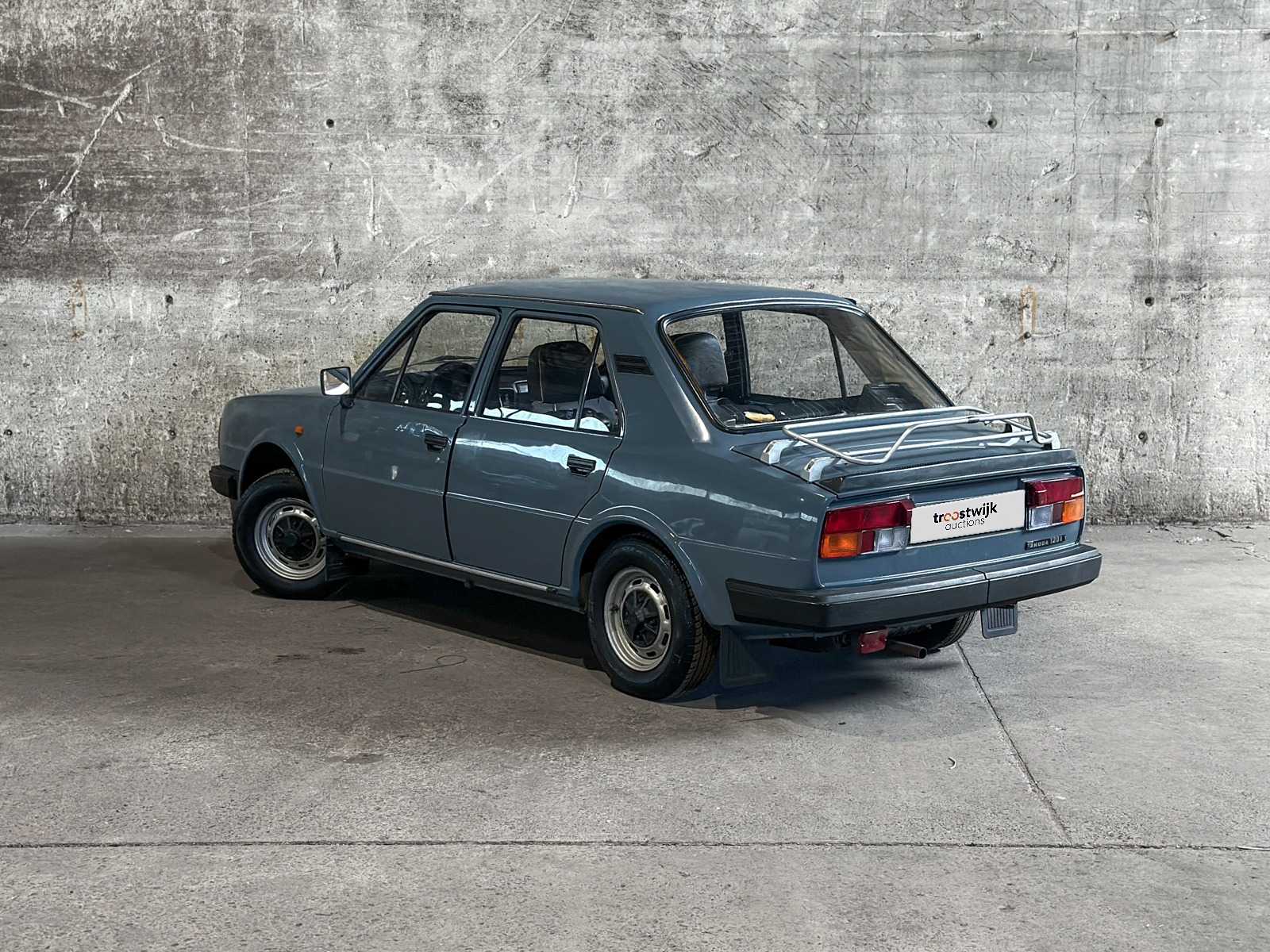 Skoda 120 L 52pk 1988