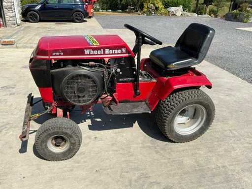 WHEELE HORSE 316-8 Tondeuse de type tracteur