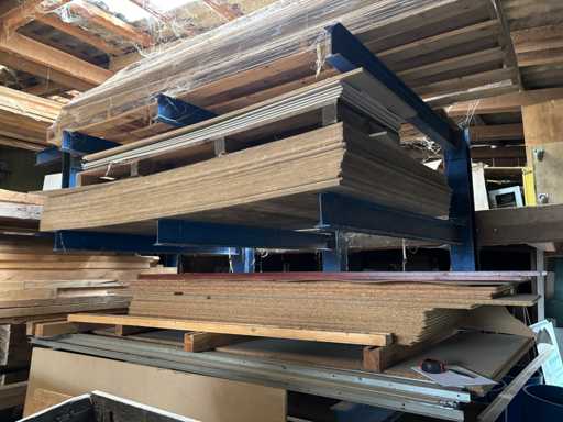   Cantilever rack