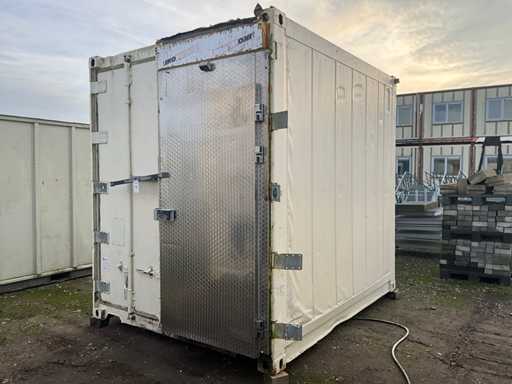 Refrigerated shipping container