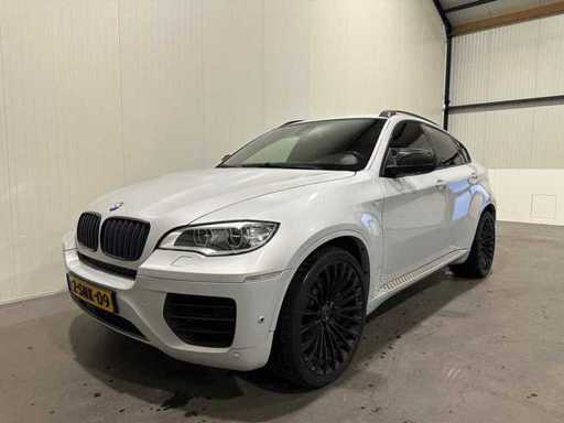 Cars, commercial vehicles and other equipment in Odiliapeel