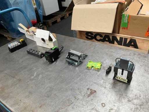 Un lot de piese electrice