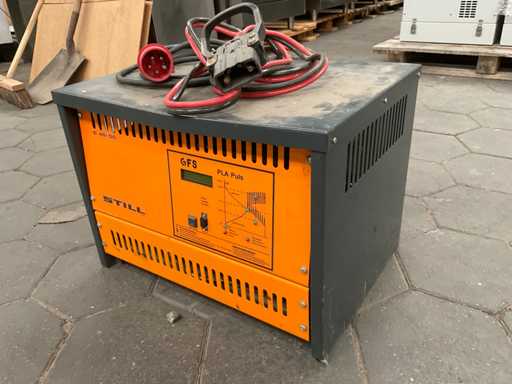 Still E48-50 Acculader