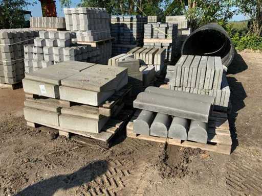 Pallet with various paving (7x)