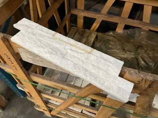 Bandes murales en pierre naturelle Quard White