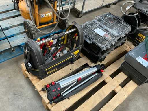 Lot de matériaux pour entrepreneurs