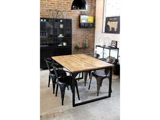Quip & Co - 140x100cm - Industrial dining table