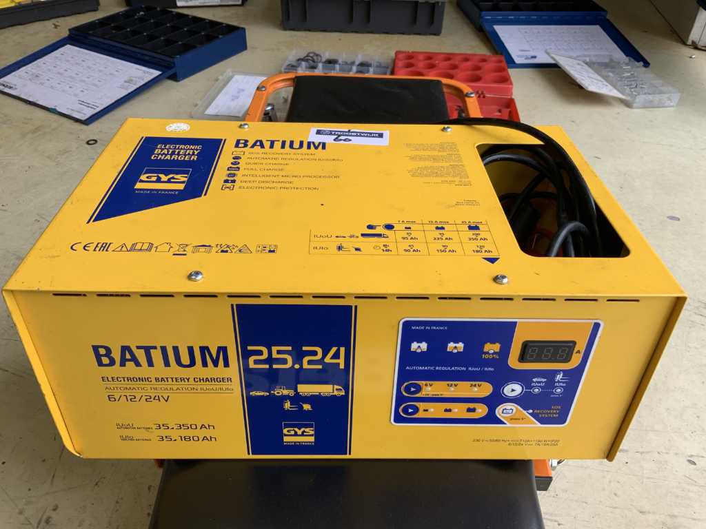 GYS Batium 25.24 Chargeur de batterie électronique