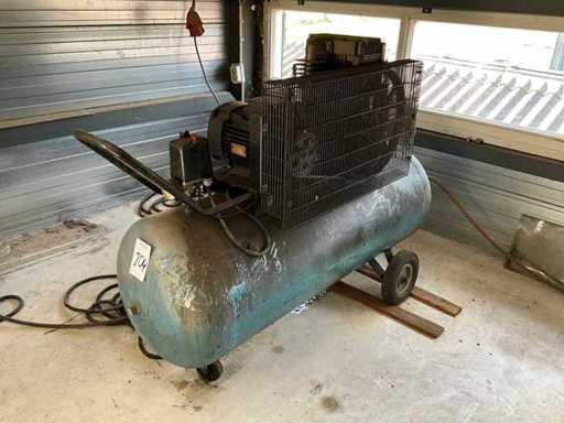 Compressore a pistoni Huvema AB-300-650