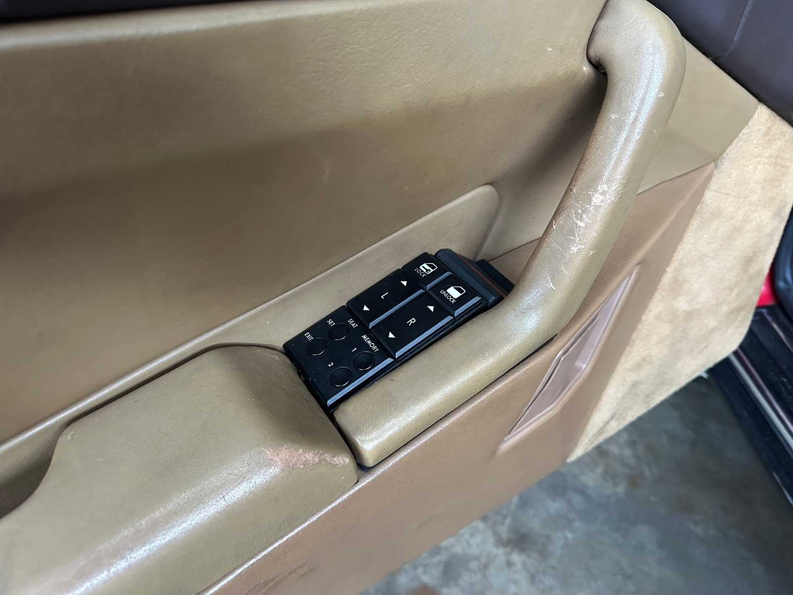 Cadillac Allanté 4.5 V8 Cabrio 203pk 1989, P-264-BT