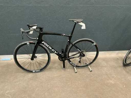 Vélo de route à disque Ridley Noah