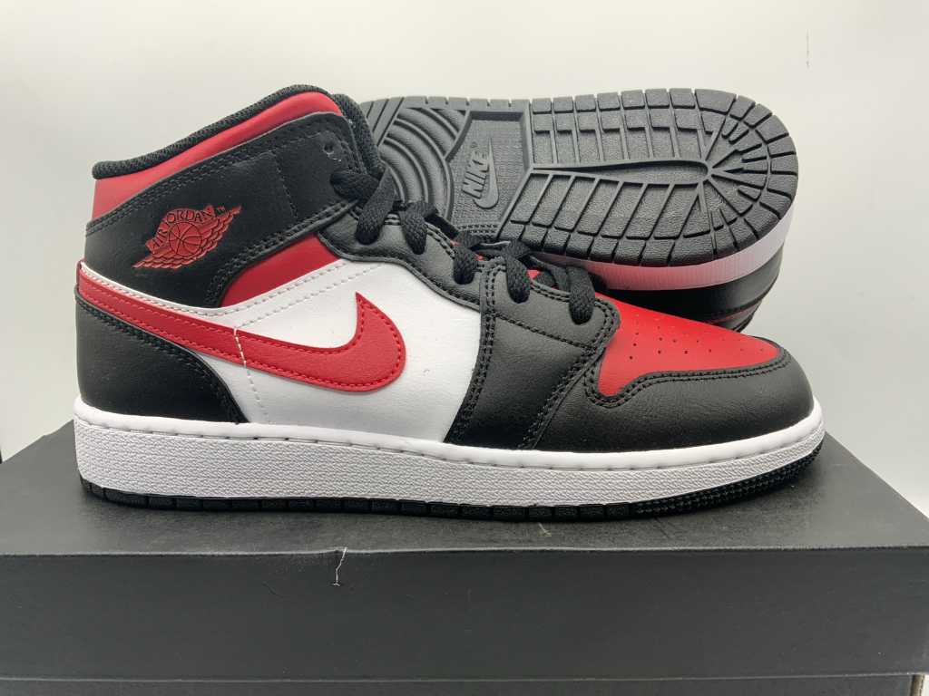 Nike Air Jordan 1 Mid Black/Fire Red-White Sneakers 39