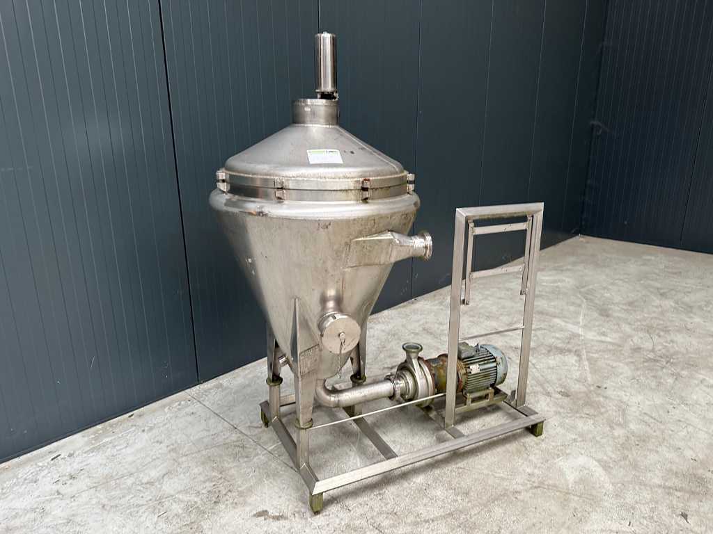 Air separator unit dissolving powder