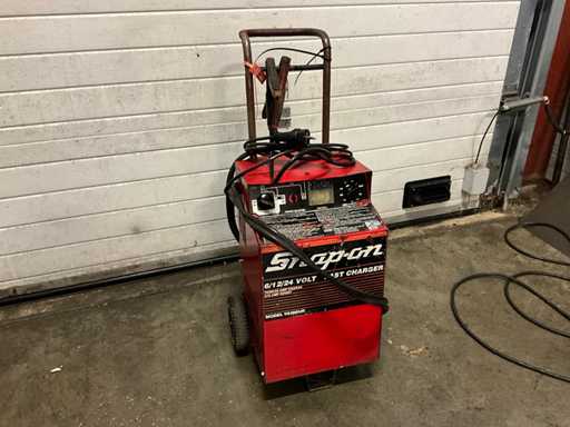 Snap-on YA166UK Batterieladegerät