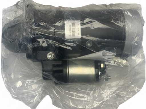 Moteur de démarrage KVT AO-N1368S001 24V