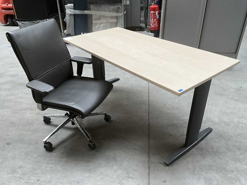 Desk + office chair ICF