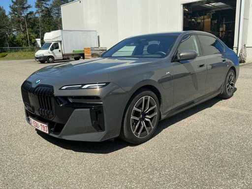 2023 BMW 750e Xdrive Passenger Car