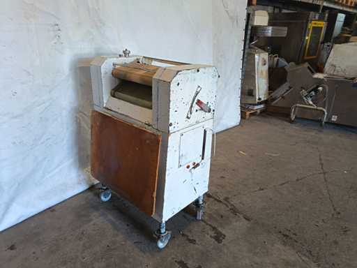 Deeg-uitrolmachine / Moulde