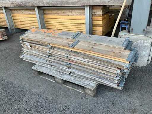 Lots of small pallet frames