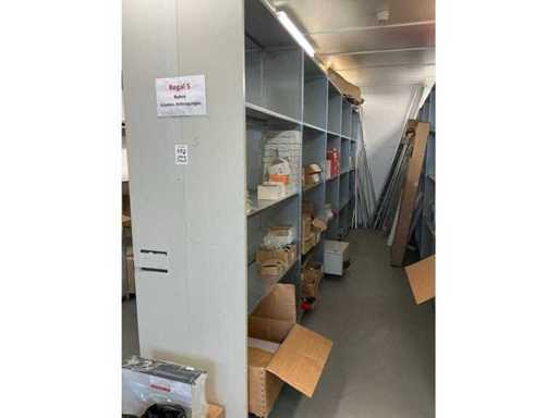 Opslagrek zonder inhoud