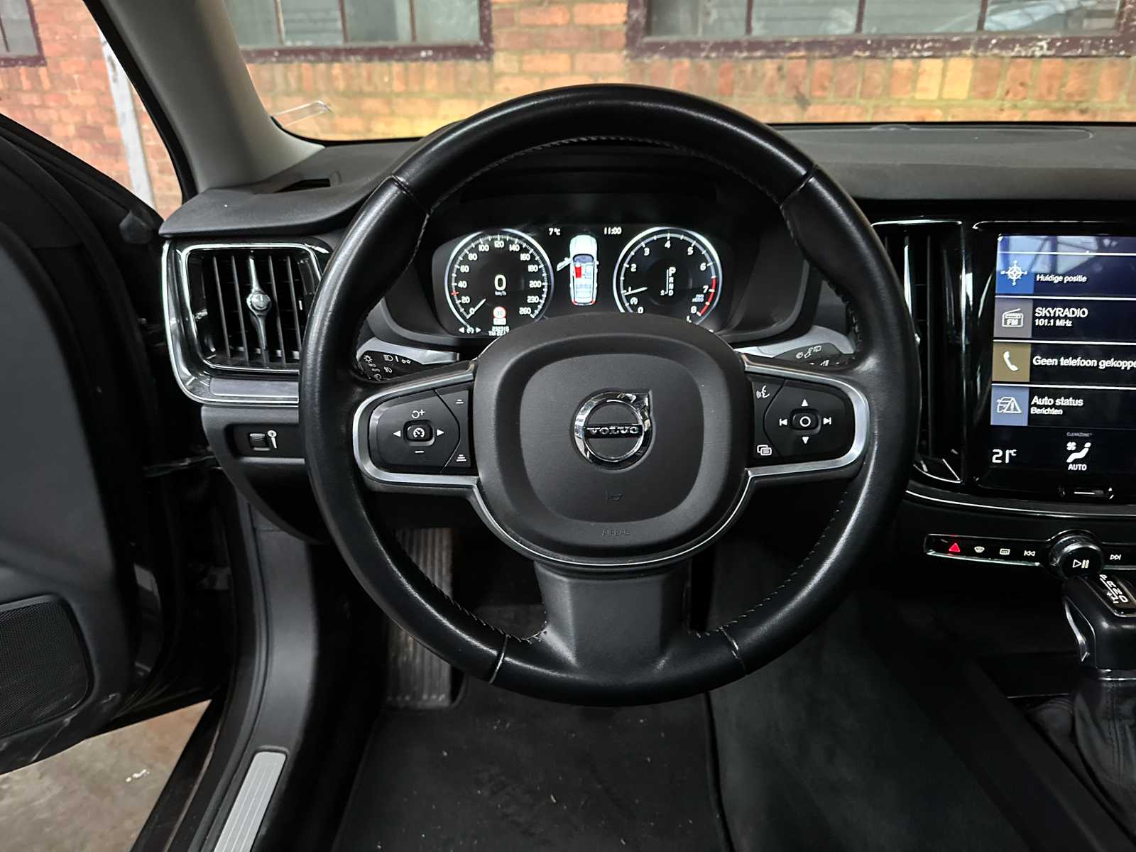 Volvo V60 2.0 T4 Moment.Pro 188pk 2019, ZP-740-L