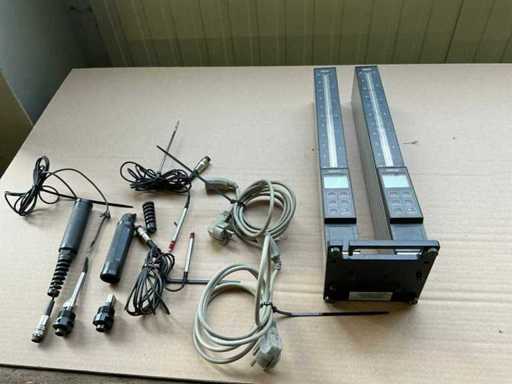 MAHR - Millimar 1840 M - Kompaktowe kolumnowe urządzenia pomiarowe (2x)