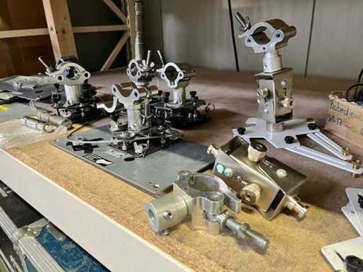 Mixed Lot Truss Holder for Beamer