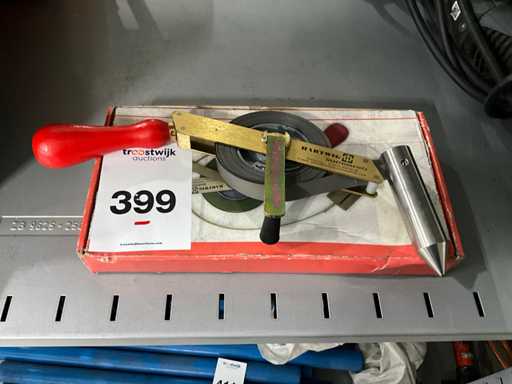 Hartwig Tiefenmesser mit Plumb Bob