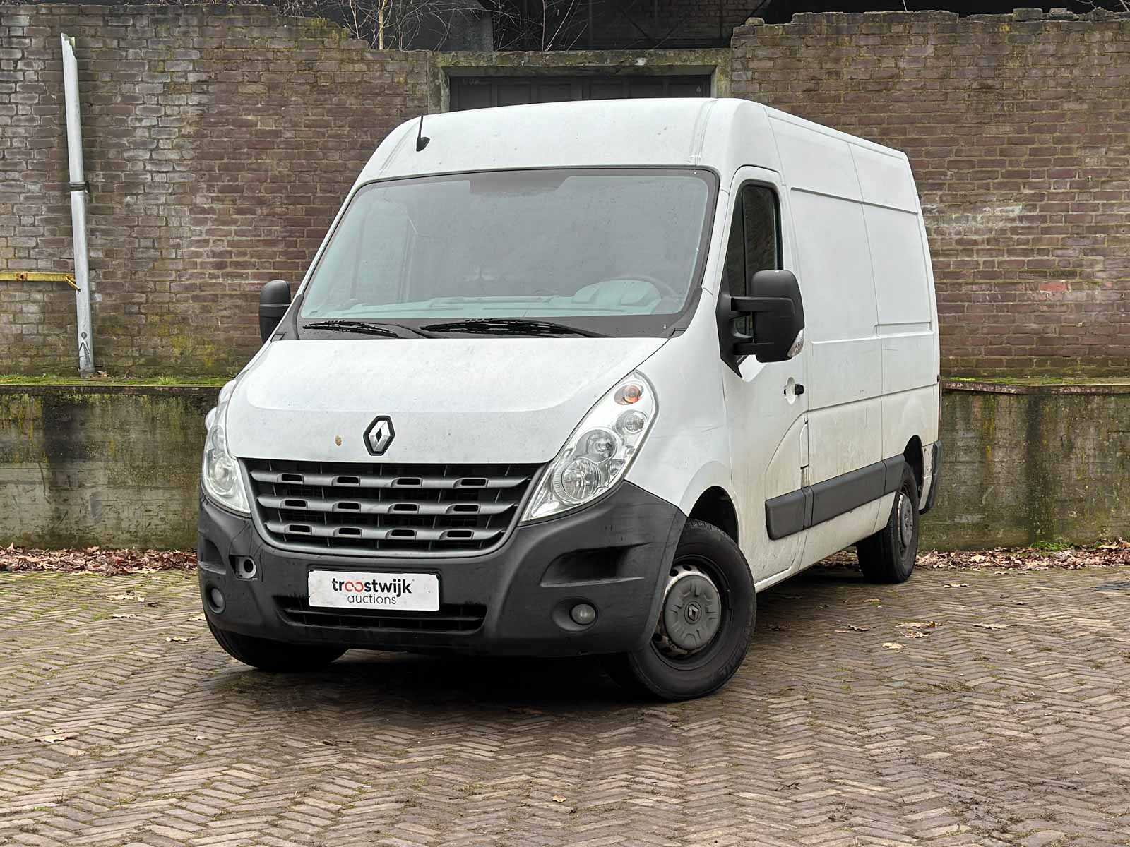 Renault Master T35 2.3 dCi L2H3 Eco 125pk 2013, VD-911-L