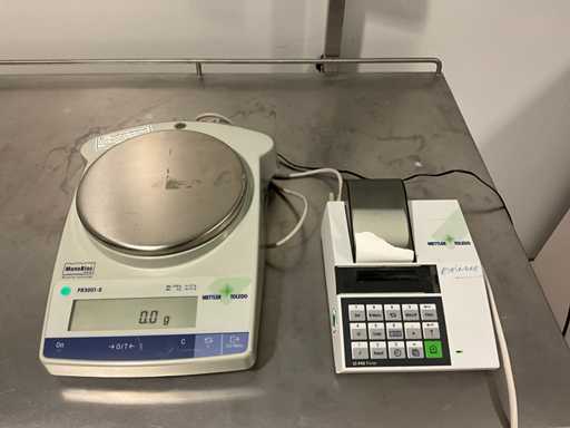 METTLER TOLEDO PB3001-S und LC-P45 Waage mit Drucker