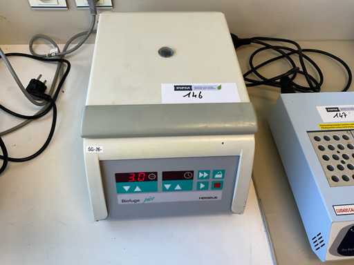 HERAEUS BIOFUGE pico Wirówka