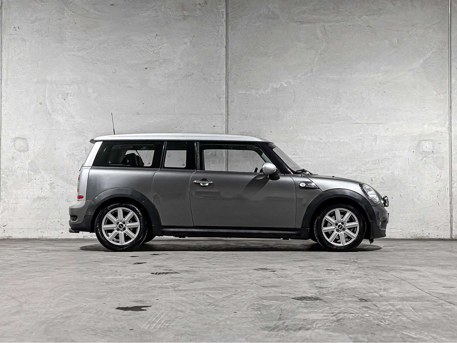 Mini Clubman Cooper S Chili 1.6 120pk 2007, 2-XKZ-91 Youngtimer