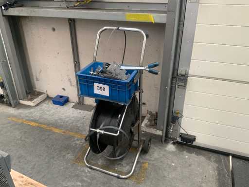 Chariot de déroulement avec bande de cerclage