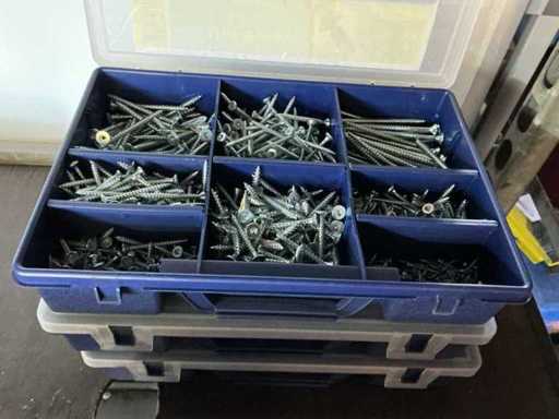 Materiał montażowy (3x)