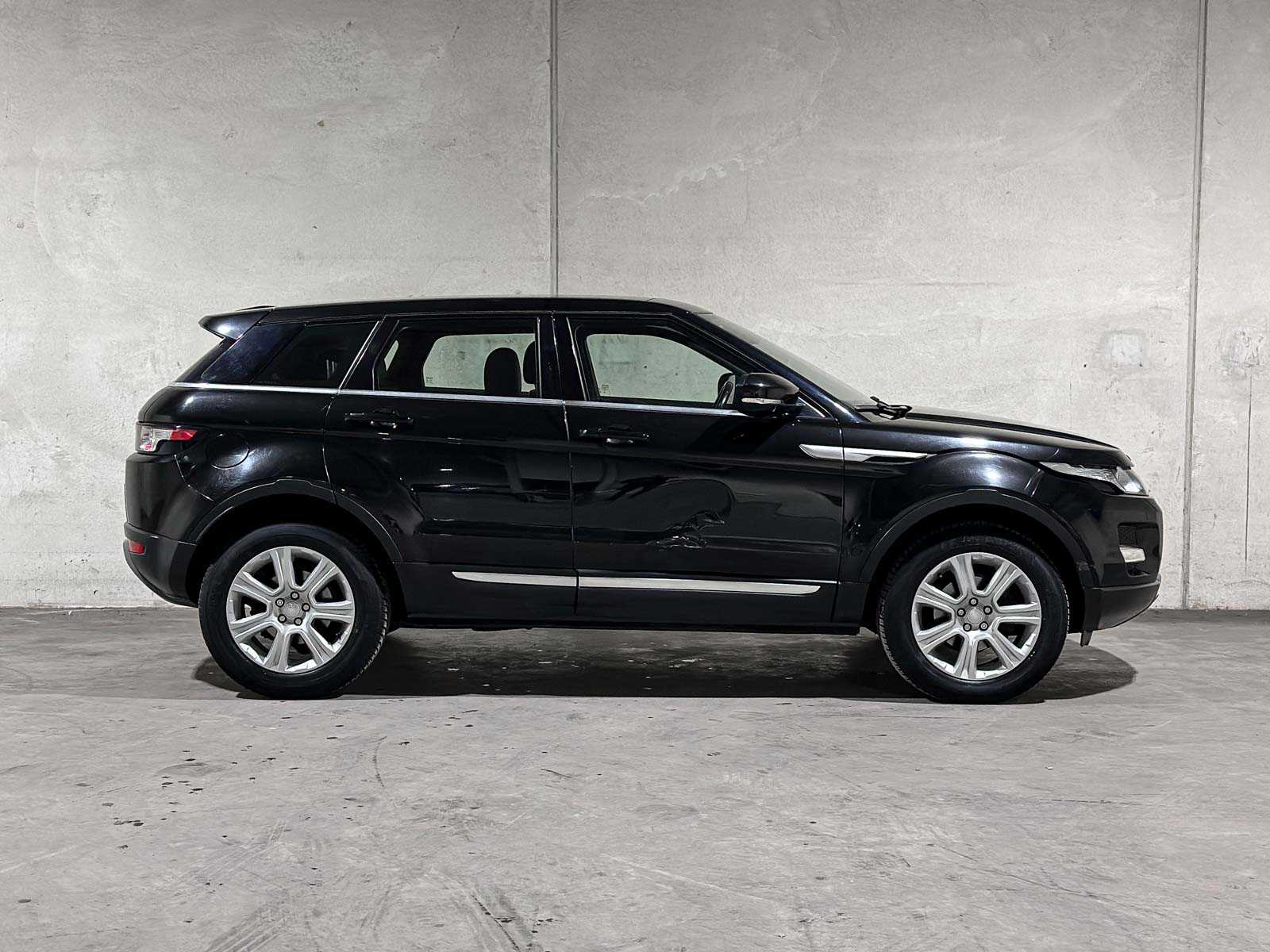 Land Rover Range Rover Evoque 2.2 eD4 2WD Prestige 150hp 2012 (Original-NL), 99-XFT-1